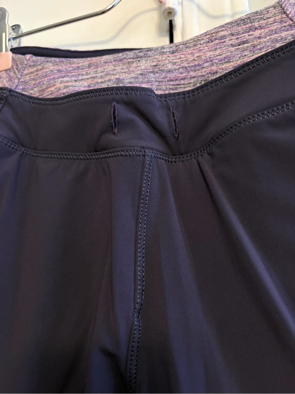 Lululemon Runderful Pant - Picture 11 of 11